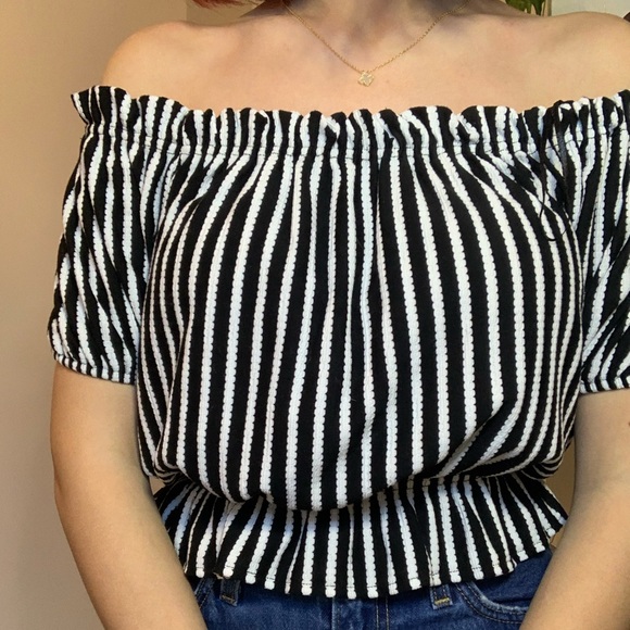 Off the shoulder striped top - Picture 3 of 4